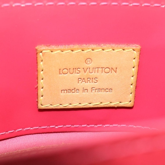 LOUIS VUITTON Pink Vernis Leather Reade PM - Picture 6 of 16